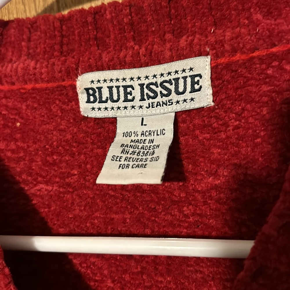 Sweater - Picture 2 of 2